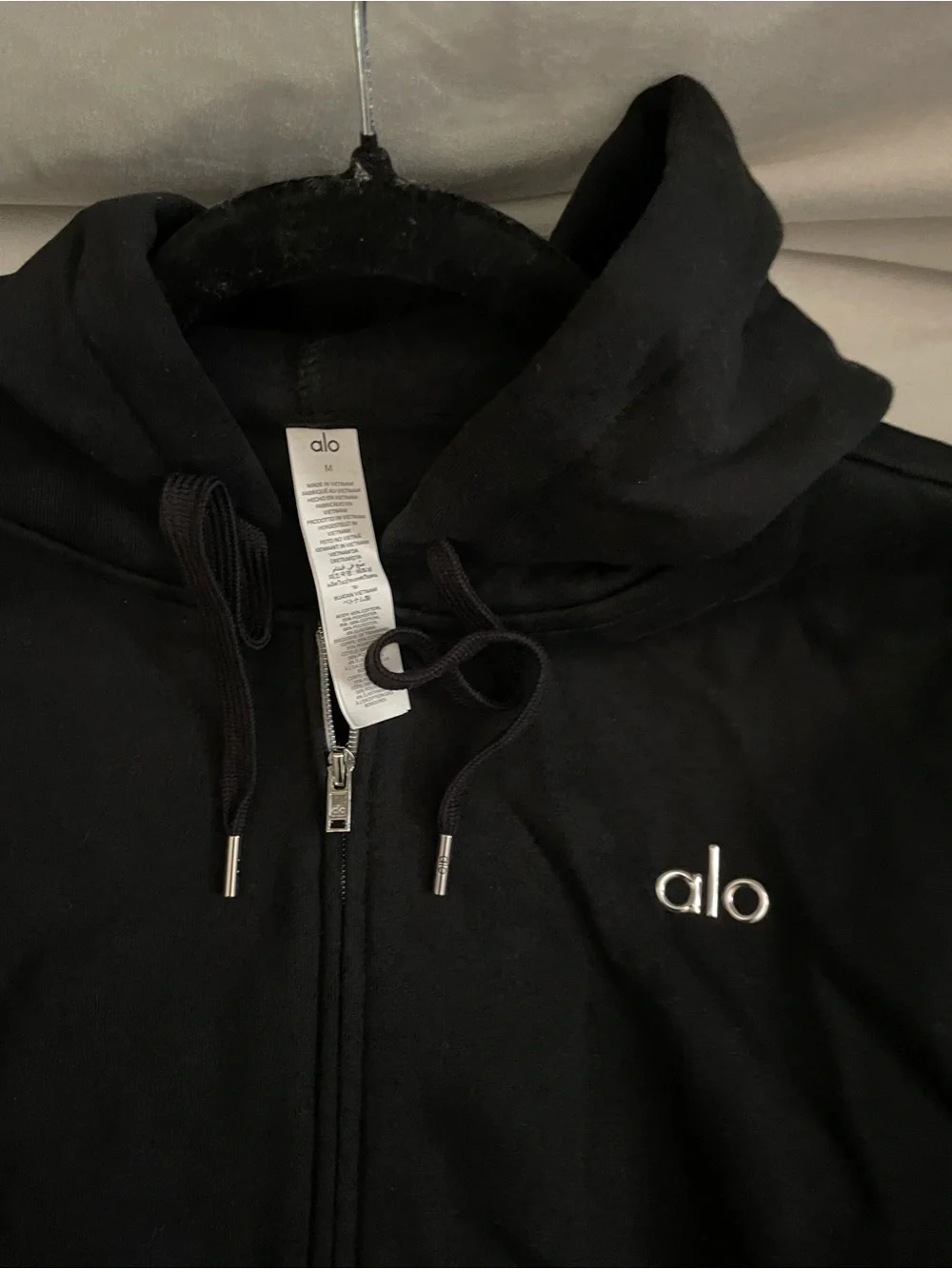 ALO Yoga NWT Accolade Full Zip Hoodie Black Size M